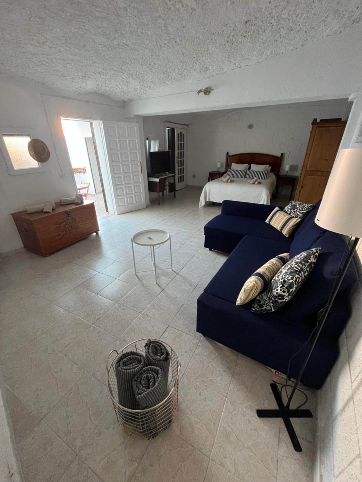 Whispering Tides Villa Candelaria Ngoại thất bức ảnh